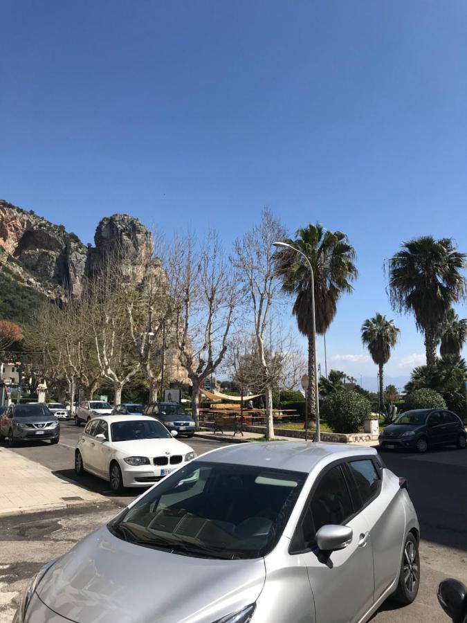 B E B Riviera Di Levante Террачина Экстерьер фото