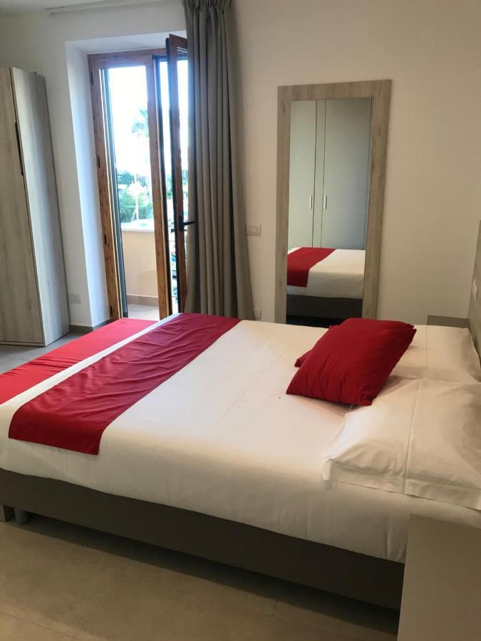 B E B Riviera Di Levante Террачина Экстерьер фото