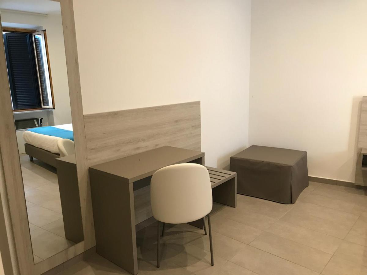 B E B Riviera Di Levante Террачина Экстерьер фото